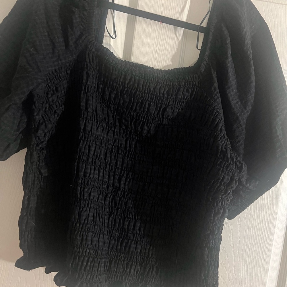 Old Navy Black Puff Sleeve Smocked Blouse